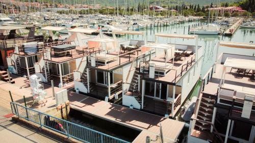 Star 2 Floating House, Marina Portoro?