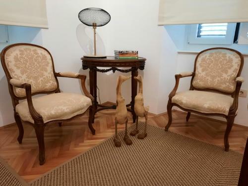 Zia Pina Apartma Antique & Amore