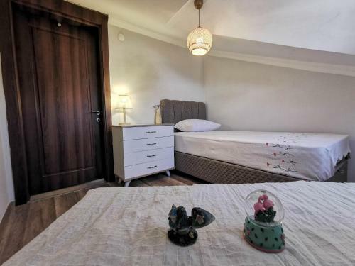 4+1 Spacious Apartment With Sea View. 5 Minutes From The Beach