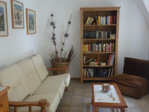 Albergue Ostello Lou Cr�ton Di Lui