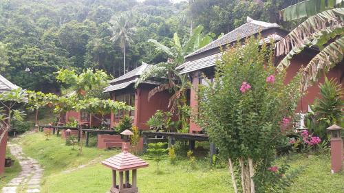 Hotel Thanya Beach Resort