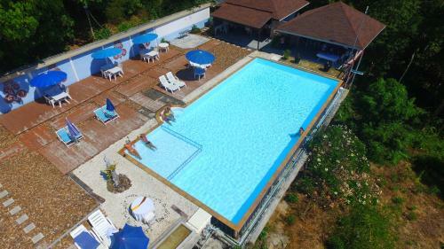 Hotel Koh Ngai Cliff Beach Resort