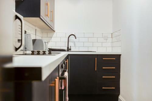 Queen Street Apartments By Sasco