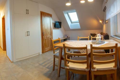 Apartments Laznica