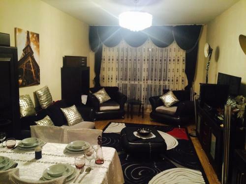 Apartamento Havuz Manzaral? E?yal? 1+1 E-5 E Yak?n Residence