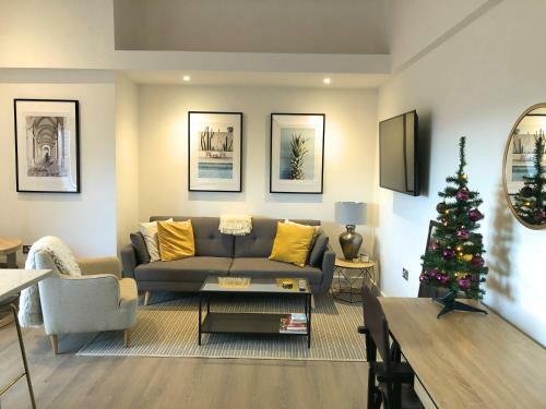 Modern 1-bedroom Apartment In Centre Of Bromley