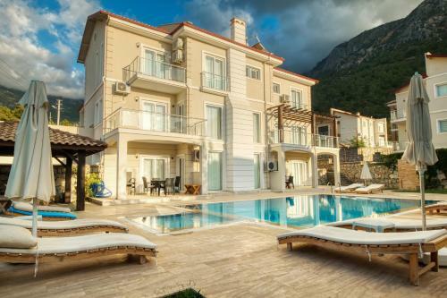 Villa Holly