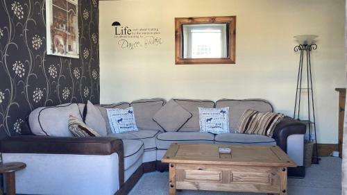 Stones Throw Cottage