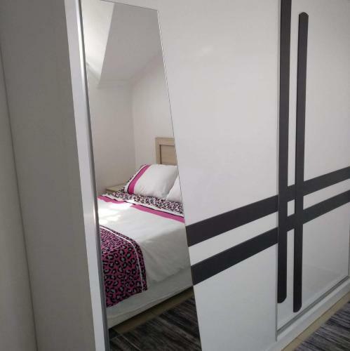 Paddys Apartments, Hisar�n�