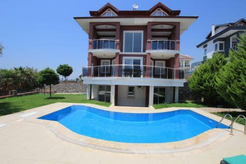 Demirci Villa