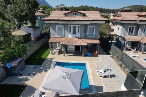 Villa ?k?z V?llalar