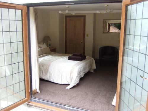 Hostal Acorns Old Farm