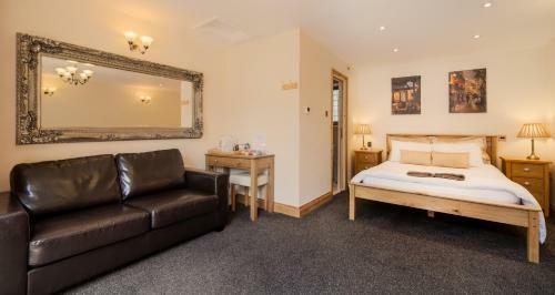 Hostal Acorns Old Farm