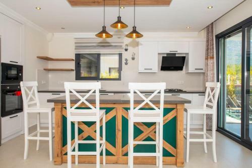 Efe Villa