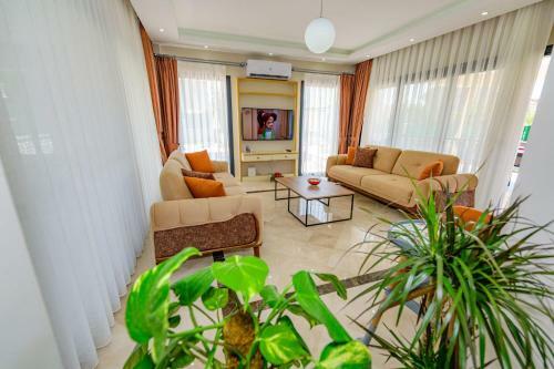 Charming Villa With Private Pool And Central Location In Fethiye