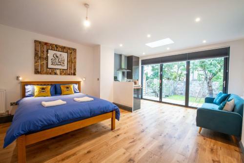 Hostal 144 Lower Cheltenham Place