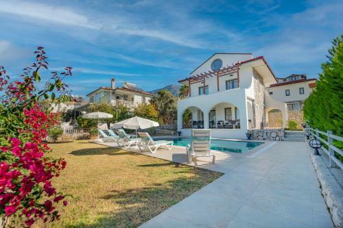 Turquoise Shores Luxury Villa 4br In �l�deniz