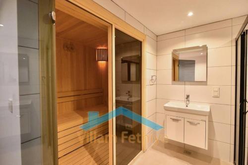 Villa Kybele �zel Havuzlu Ve Saunal? Villa...
