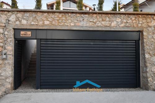 Villa Kybele �zel Havuzlu Ve Saunal? Villa...