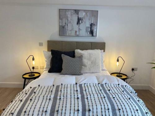 Apartamento A Comfortable One Bedroom Property With Open Plan Kitchen/living Area (Flat 5)