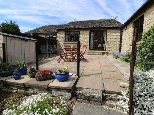14 Silverlands Close