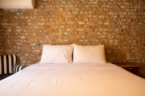 Captivating House With Backyard Authentic Design In Urla, Izmir