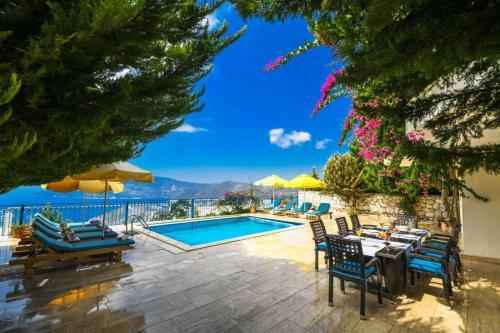 Helios Villa