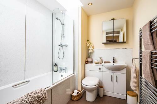 Buxton Centre Cosy Cottage With Free Secure Parking