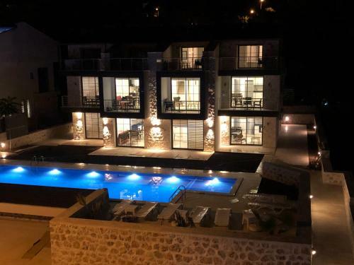 Stone House Apart 3 In Kalkan Mit Poolterrasse