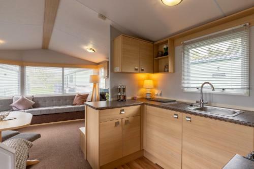 Inside No 9 Retreat Carnforth