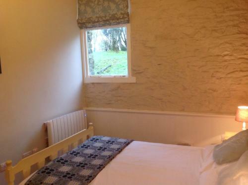 Cwmtwrch Cottage