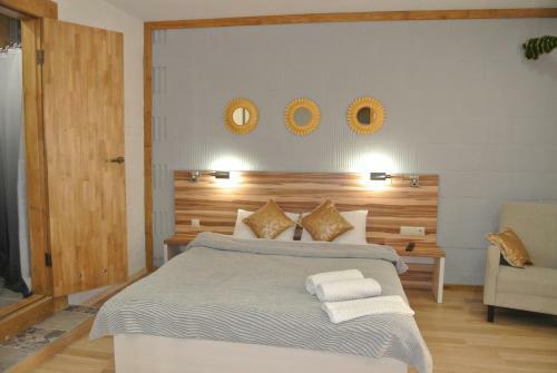 Mini Hotel On Demiivska