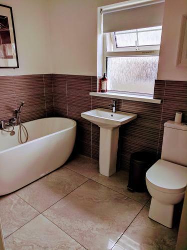 Castleshaw Holiday Home