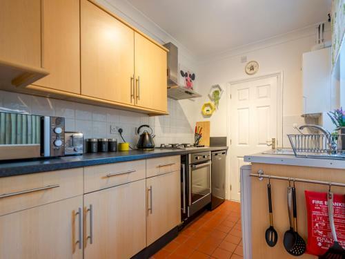 Pass The Keys Cosy Terrace Within City Walls Ideal For Exploring