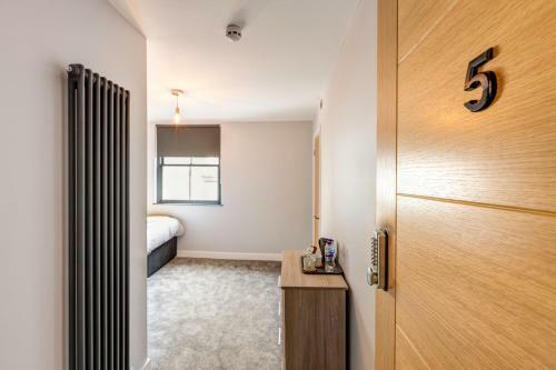 Bondgate Hotel East Midlands Airport
