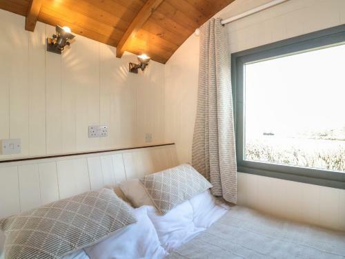 Forton House Shepherds Hut 2