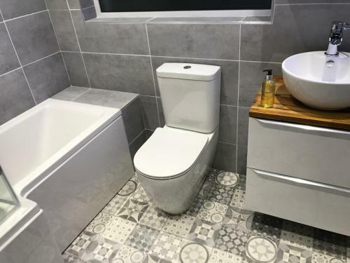 Apartamento New Central Super Clean Cardiff House