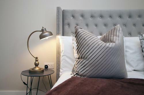 Apartamento Luxury 2 Br Flat, 6 Mins Drive In City Centre!