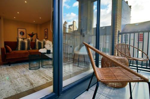 Apartamento Luxury 2 Br Flat, 6 Mins Drive In City Centre!