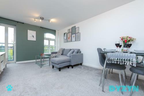 Apartamento Dyzyn Living - B2b Stays -secure Parking -great Location
