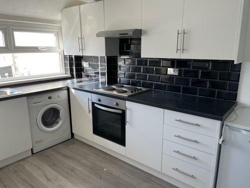 Apartamento Birchgrove 3 Bedroom Flat