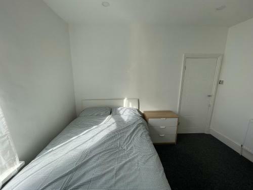 Apartamento Birchgrove 3 Bedroom Flat