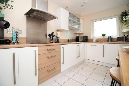 Apartamento Bright And Spacious 2 Br, 15 Min Walk Into Cardiff Centre