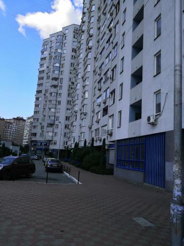 Modern-style Apartment In Kiev