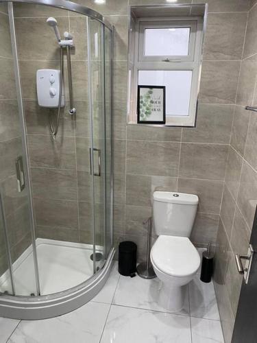 Modern Apartment, Perfect For Couples, 15 Mins Drive City Centre