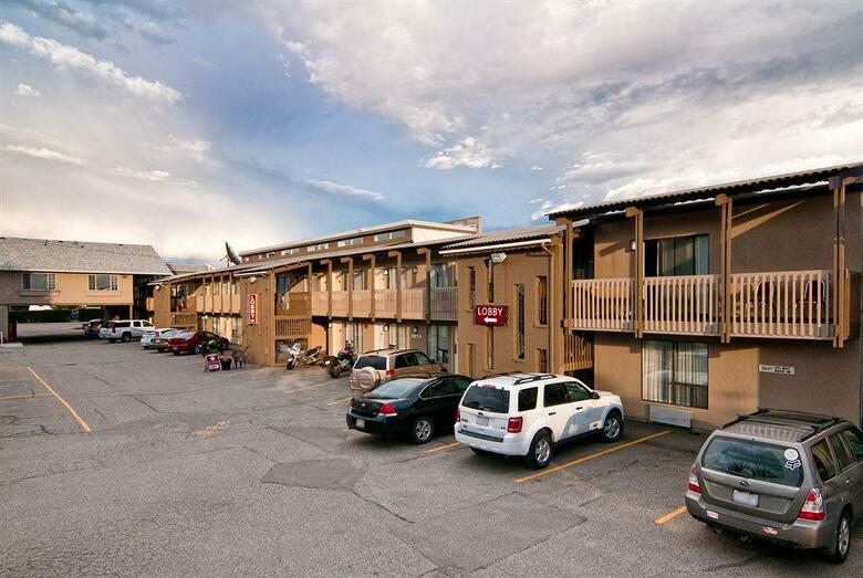 Hotel Kelowna Inn & Suites