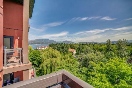 Apartamentos Playa Del Sol Resort - Vacation Rentals