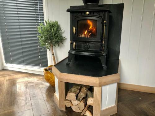 Lodge Mid Wales Luxury Huts