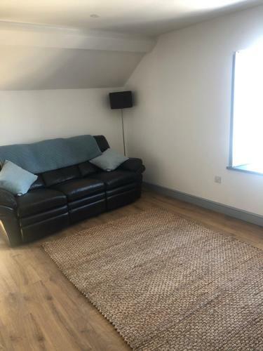 The Nest @ Ji-binc, A Large Spacious Apartment.