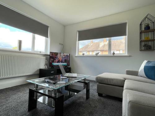 Spacious House, Ideal For Contractors, Leisure Or Corporate Stays